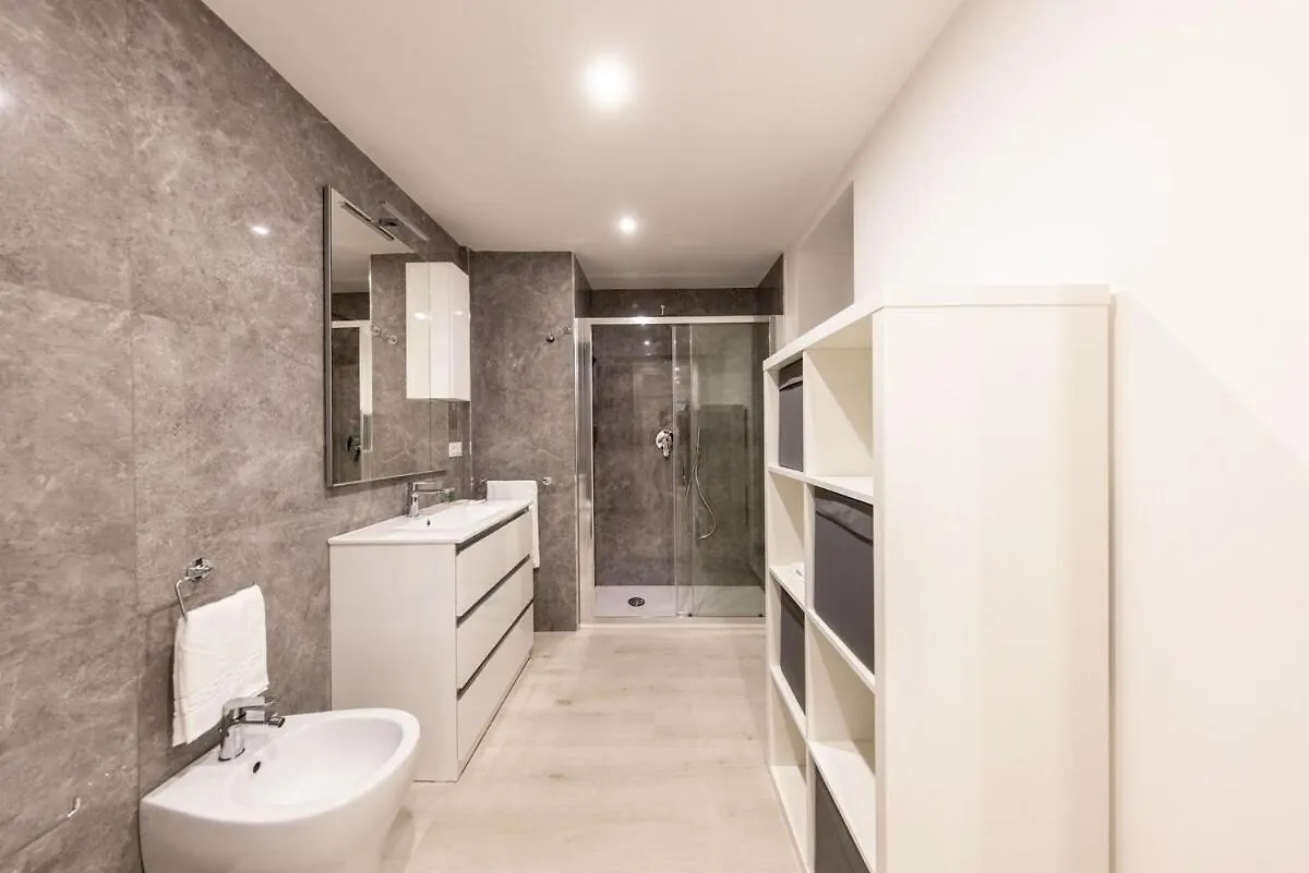 Apartment For 6 With Jacuzzi In The Center Of Catania