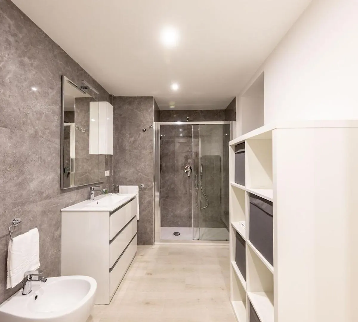 Apartment For 6 With Jacuzzi In The Center Of Catania